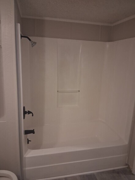 Building Photo - 1920 E 151st Ave