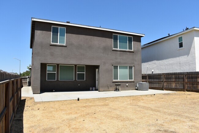 Building Photo - 2446 Cortes Dr