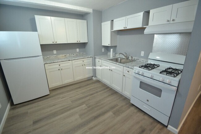 Building Photo - 6330 Montgomery Rd