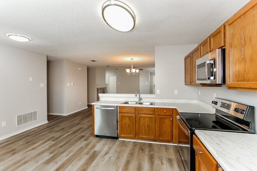 Building Photo - 1032 Bannack Dr