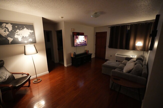Building Photo - 1278 Lilac Pl