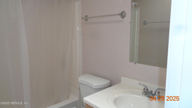 Building Photo - 1204 Crown Dr
