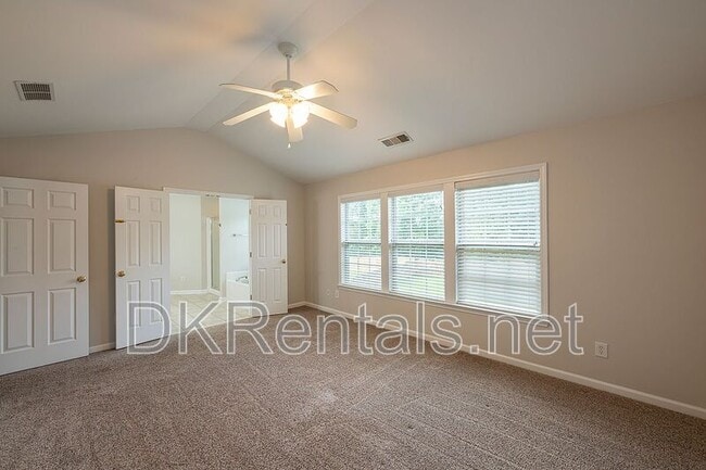 Building Photo - 804 Araya Ct