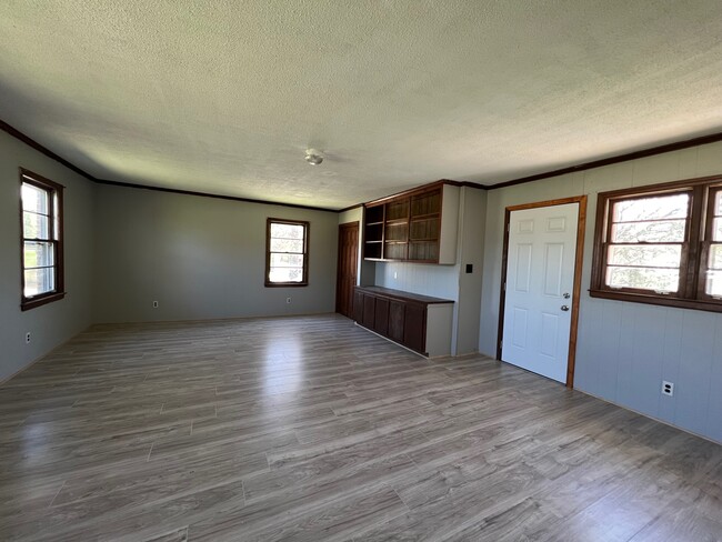 Building Photo - 10039 Mt Holly Rd