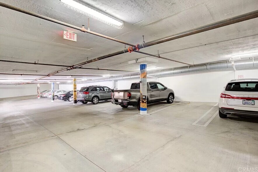 Covered garage w/ assigned spot - 3120 Sepulveda Blvd