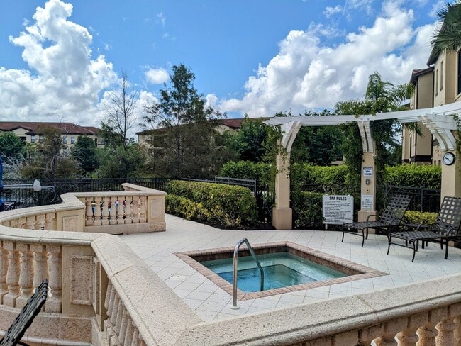 Building Photo - 12980 Positano Cir