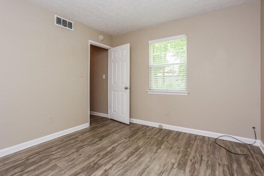 Building Photo - 900 Turtle Bend Ln