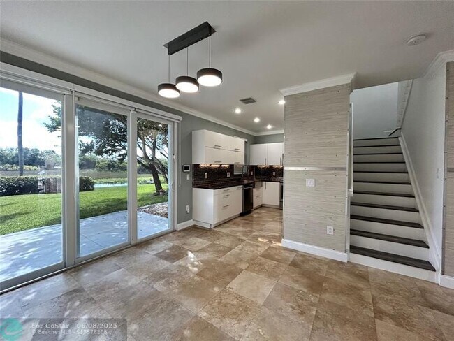 Building Photo - 604 NW 170th Terrace