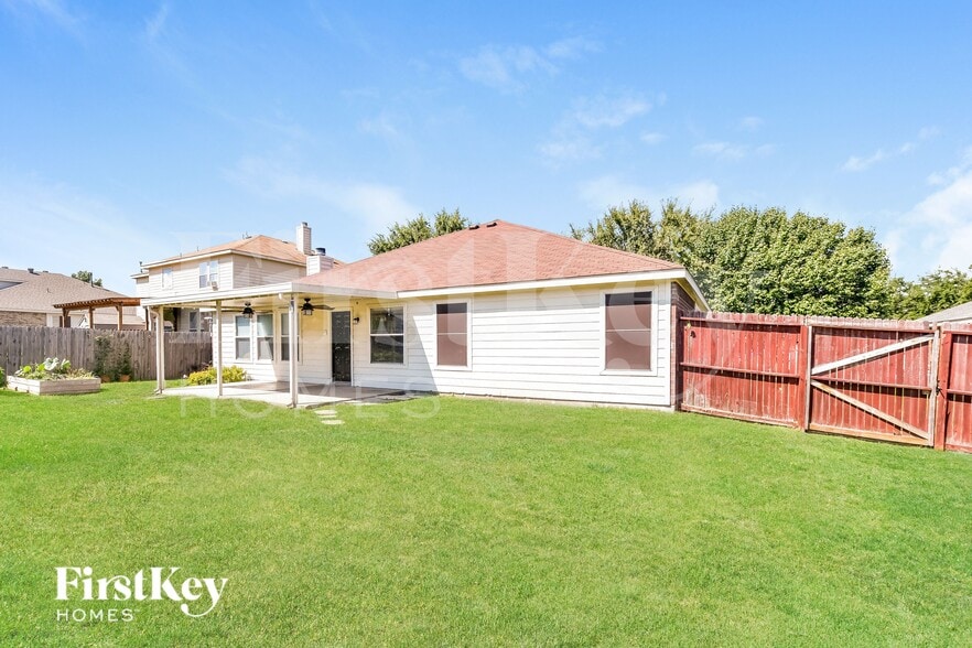 Building Photo - 1008 Hanover Dr