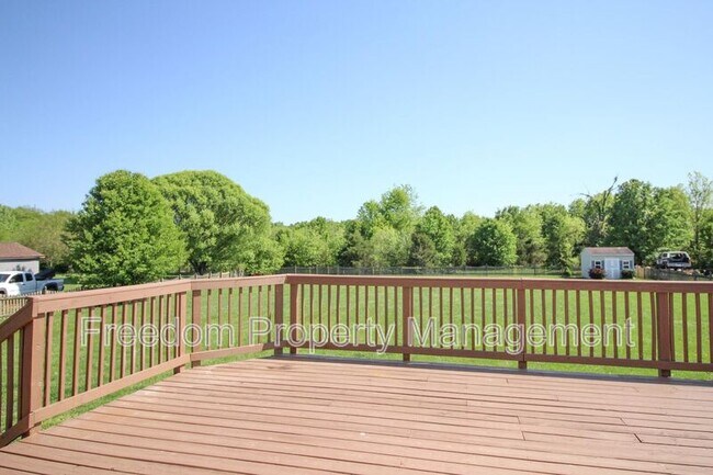 Building Photo - 6540 Cottonwood Dr