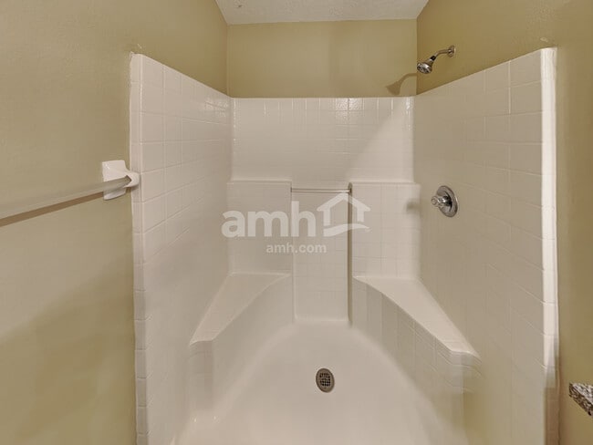 Building Photo - 8116 Canterbury Lake Boulevard