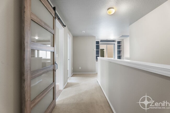 Building Photo - Fully Updated 4 Bedroom Single Family Home...