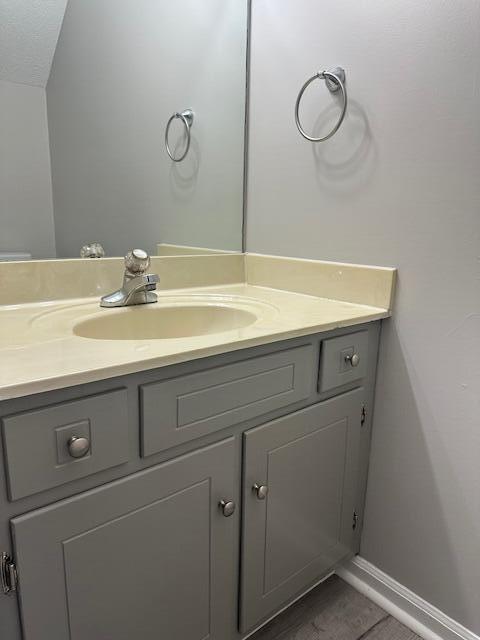 Building Photo - 705 Gale Dr NE