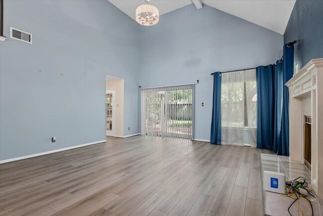 Building Photo - 13022 Hollow Brook Dr
