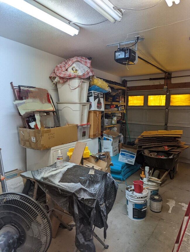 Building Photo - 306 E Ludlow Dr