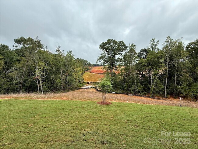 Building Photo - 6406 Fairfax Ct
