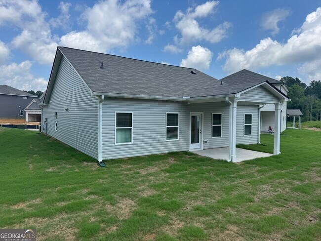 Building Photo - 129 Sycamore Ln