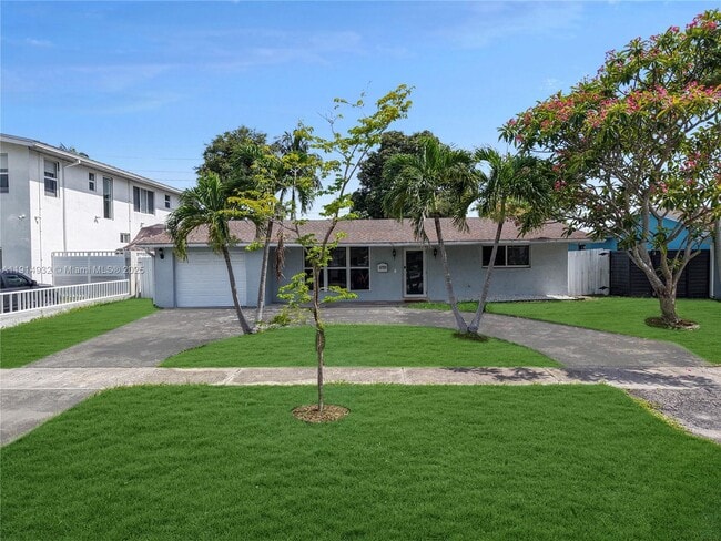 Building Photo - 4721 W Park Rd