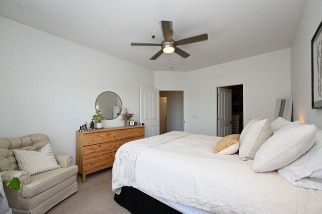 Building Photo - **SOPHISTICATED URBAN RETREAT IN THE HEART OF LENOX VILLAGE**