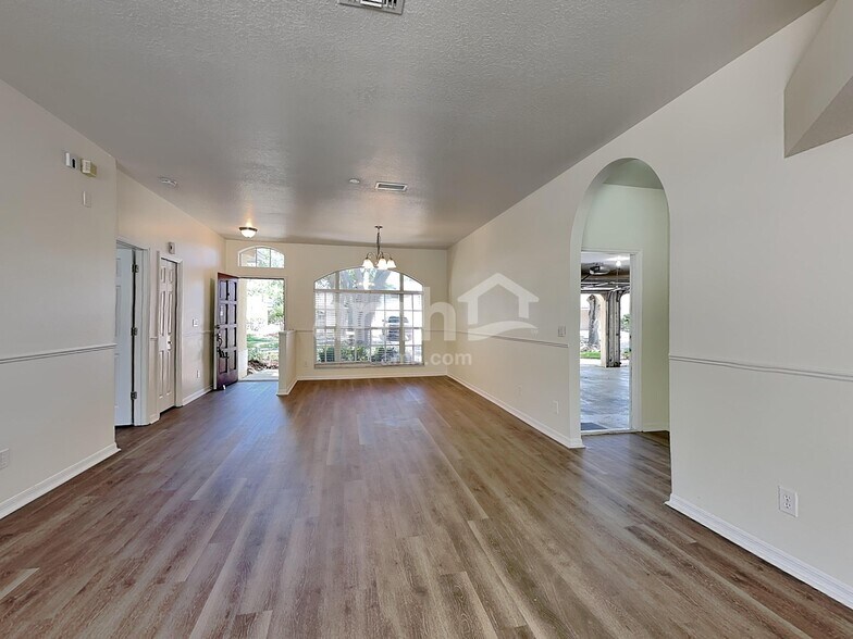 Building Photo - 9303 Heritage Oak Ct