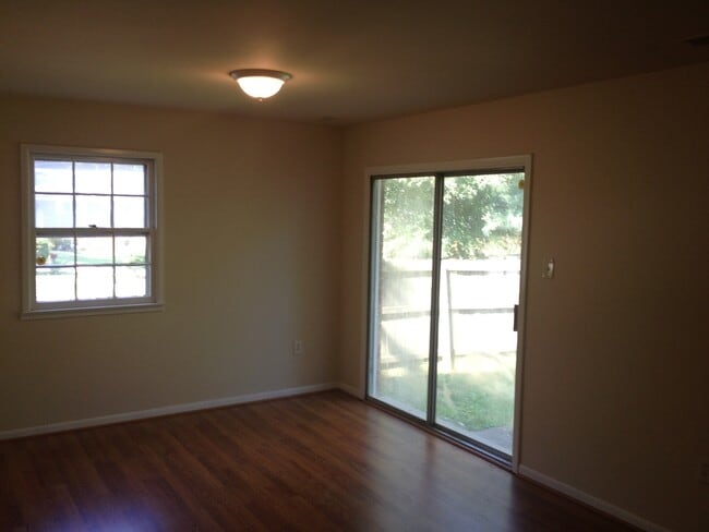 Building Photo - 3914 Bridget Ct