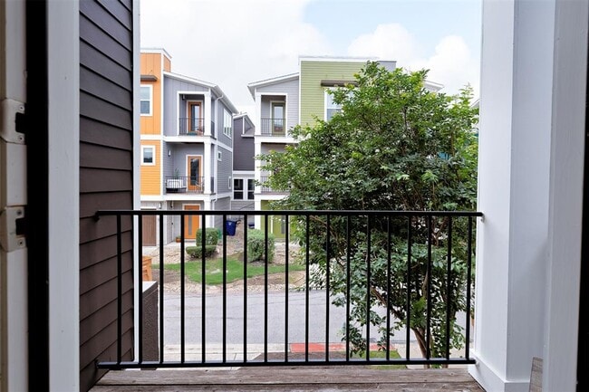 Building Photo - 2628 Witsome Loop