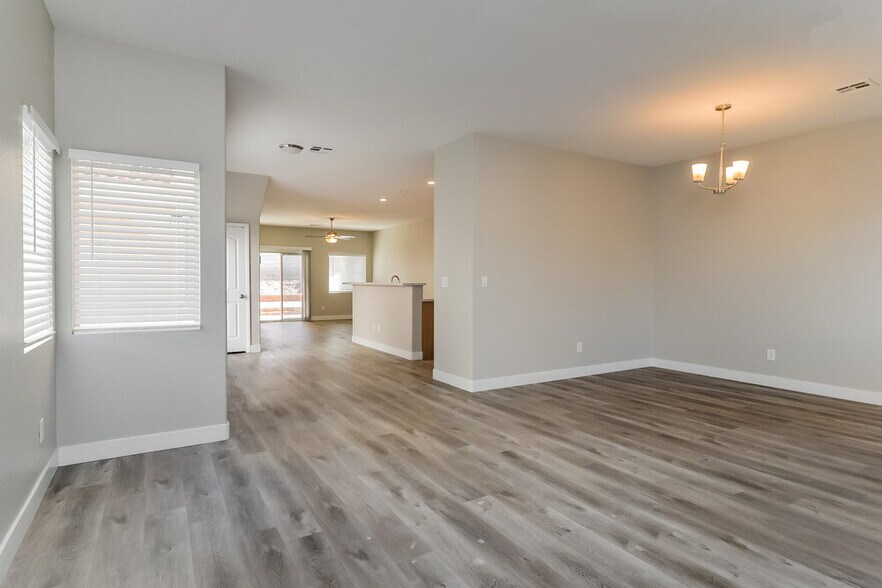 Building Photo - 1521 Knudson Ct