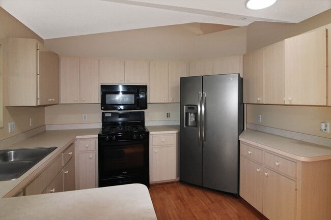 Building Photo - North Port Annual Home for Rent