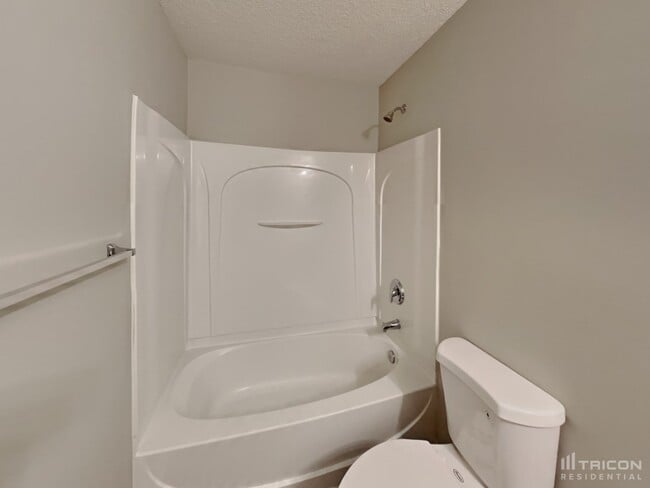 Building Photo - 4812 Chapel Ridge Dr