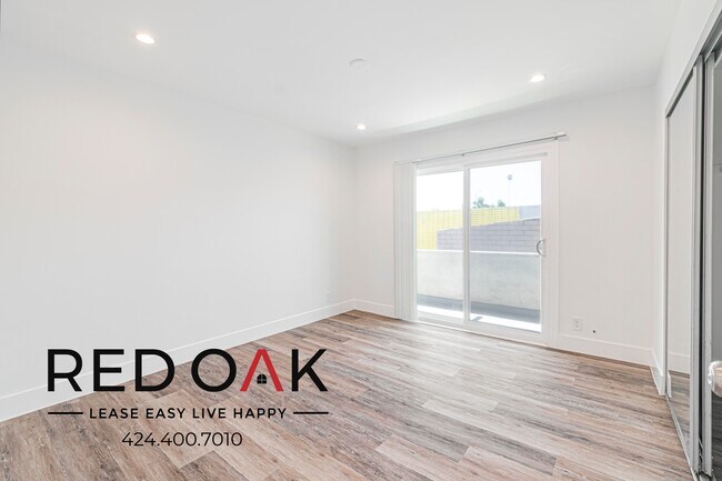 Building Photo - 1841 S Manhattan Pl