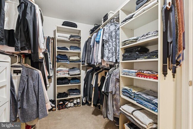 Building Photo - 47660 Pennrun Way