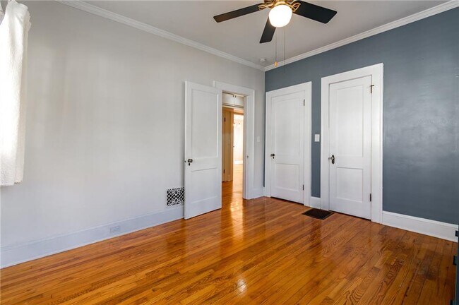 Building Photo - 628 Cooledge Ave NE