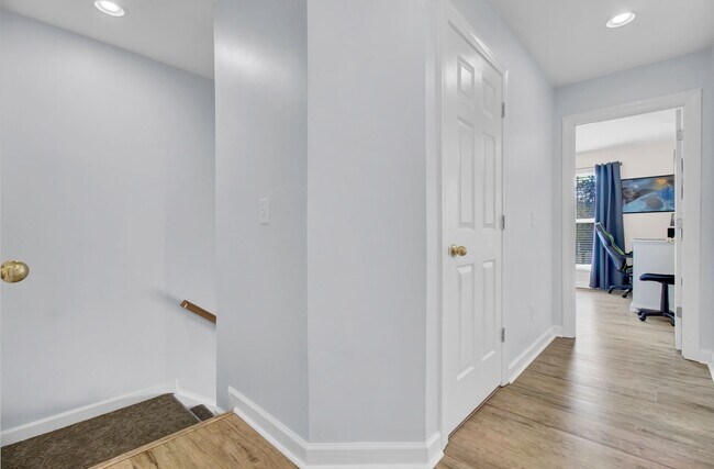 Building Photo - Dunes West Town House