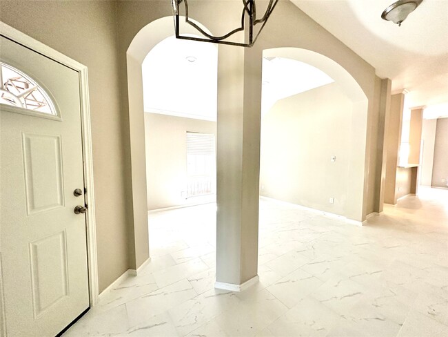 Building Photo - 20902 Avery Cove Ln