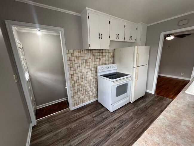 Building Photo - 3 Bedroom / 2 Bath Home! | Omaha, Ne