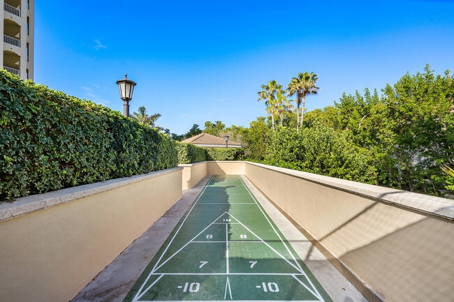 Building Photo - 3700 S Ocean Blvd