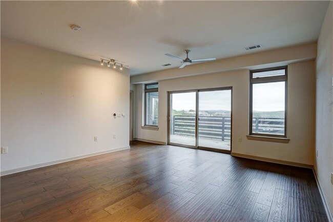 Building Photo - 3600 S Lamar Blvd