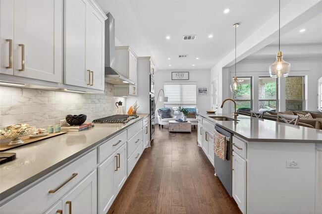 Building Photo - 609 Anfield Cir