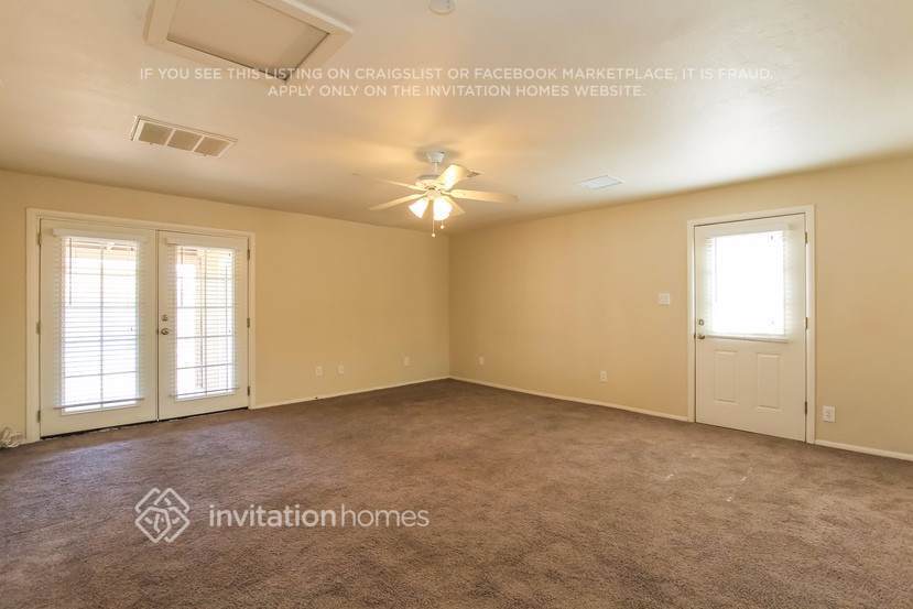Building Photo - 3507 E Blanche Dr