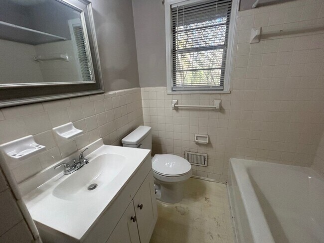 Building Photo - 1217 B Suber Street, Columbia, SC 29205