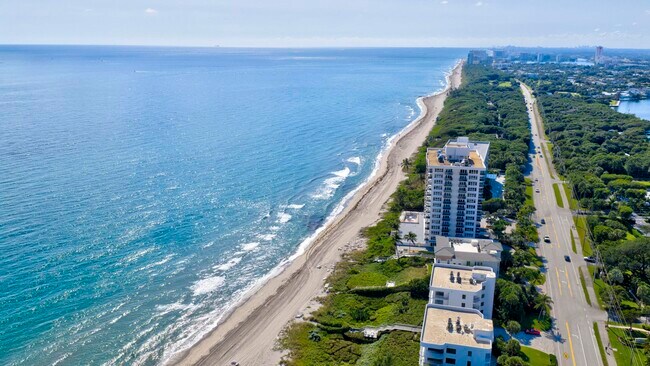 Building Photo - 2121 N Ocean Blvd