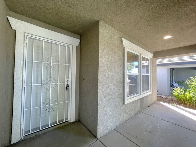 Building Photo - Charming Single-Story 3-Bedroom Home in Be...