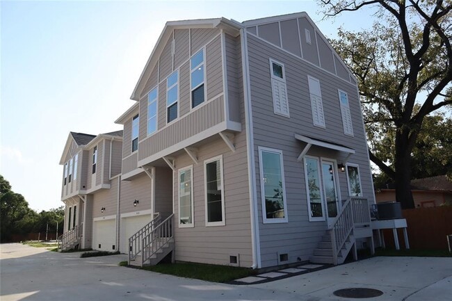 Building Photo - 5610 Patrick St