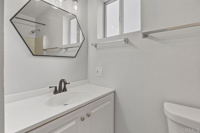 Building Photo - 4054 Mt Barnard Ave