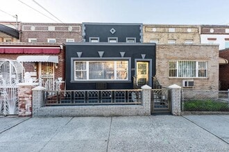 Building Photo - 22-19-2228 28th St