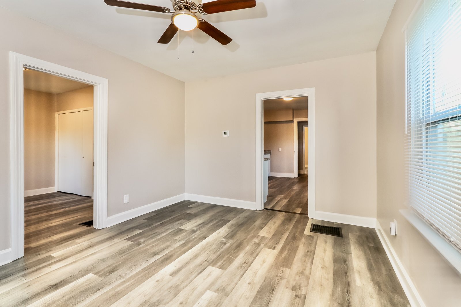 Building Photo - 1038 Lincoln Ave