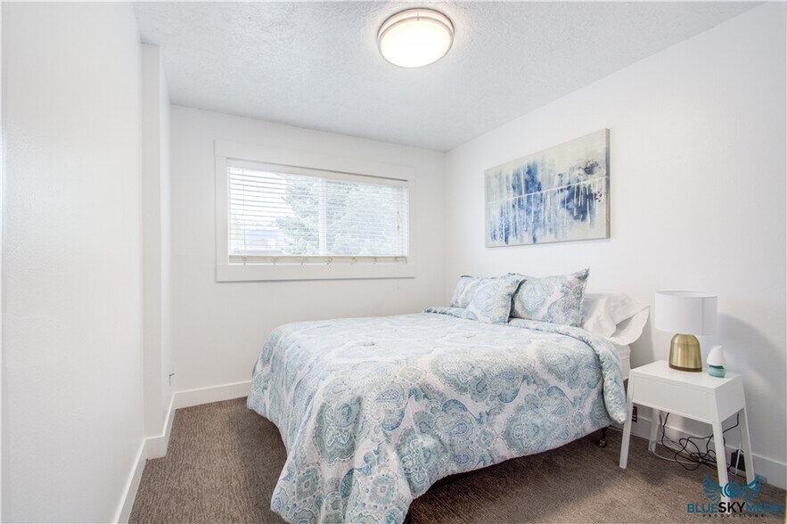 Building Photo - 3440 Brookside Dr.