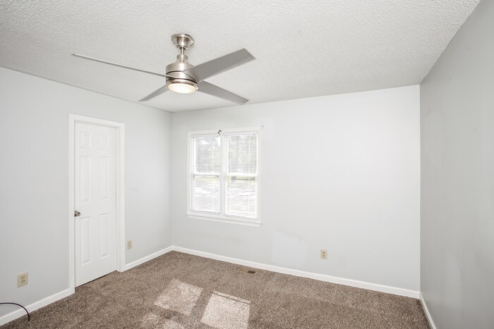 Building Photo - 148 Pear Tree Cir