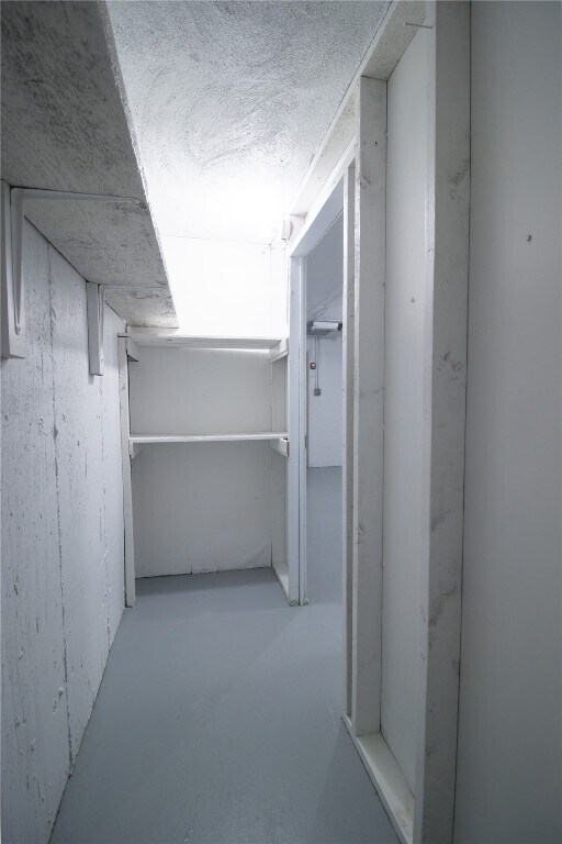 Building Photo - 7240 Balson Ave