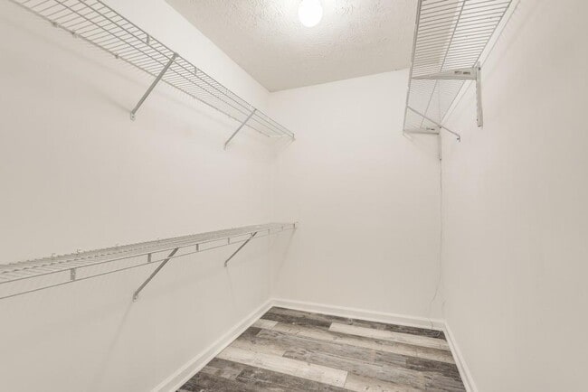 Building Photo - 3625 Palisade Park Dr